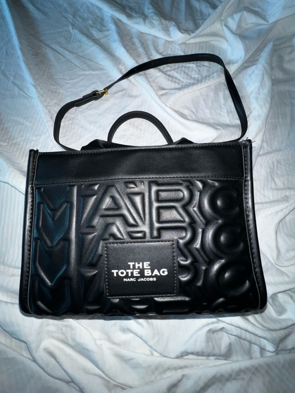 Marc Jacobs the tote bag black embossed